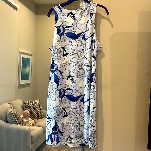 Cure summer shift dress. Beautiful flower pattern. Size L. - Picture 3 of 5